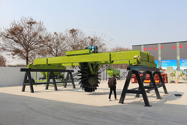 Wheel Compost  Turner for Large Compercial Fertilizer Production Plant